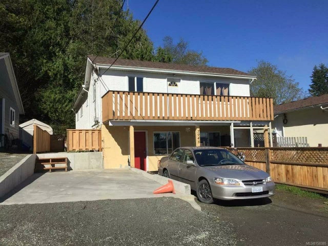 2 of 17 - 7948 York Ave, Crofton, BC