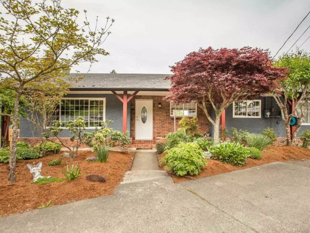 1 of 29 - 1421 Chilco Rd, Crofton, BC