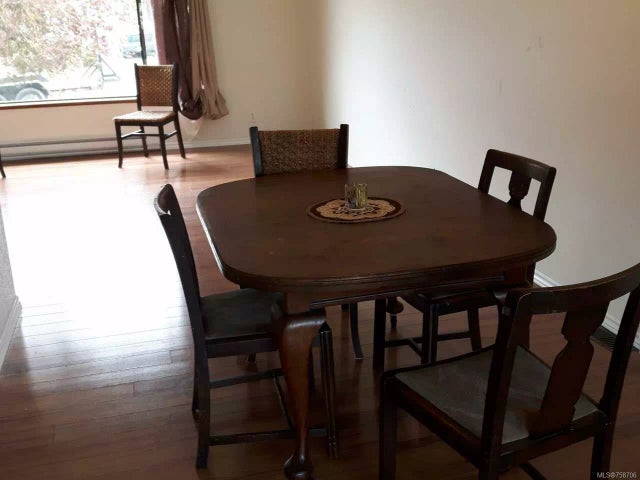 4 of 20 - 1585 Pauline St, Crofton, BC