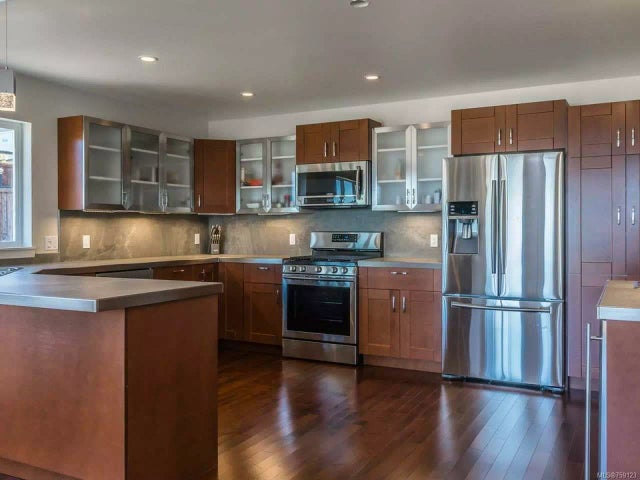 1 of 23 - 1722 Chaplin St, Crofton, BC