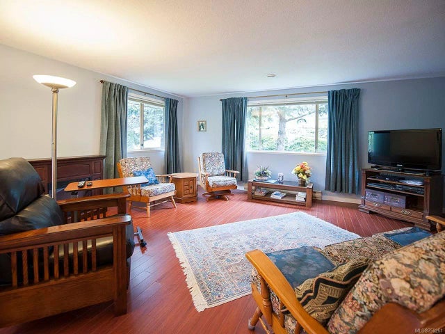 3 of 10 - 1346 Garret Pl, Cowichan Bay, BC