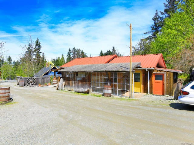 5 of 17 - 2340 Alberni Hwy, Coombs, BC