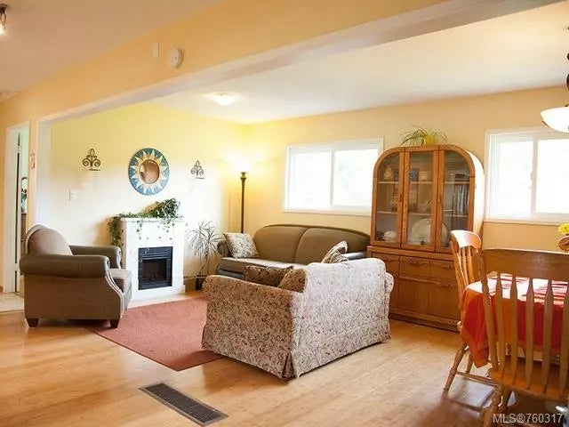 4 of 20 - 2439 Recreation Rd, Shawnigan Lake, BC