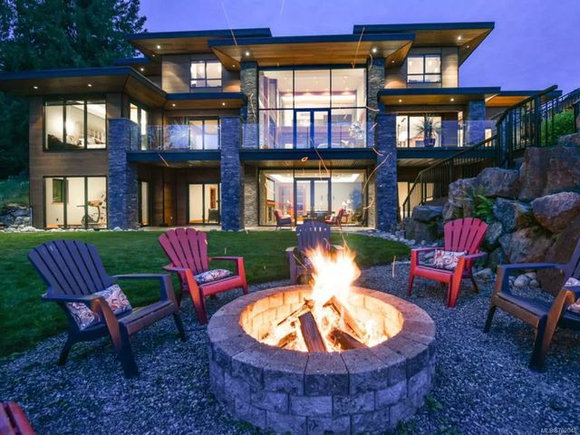 2 of 74 - 5512 Hiquebran Rd, Nanaimo, BC