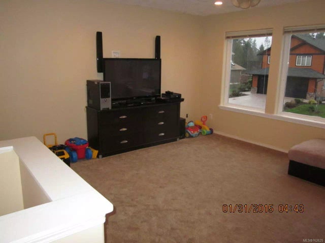 5 of 21 - 1430 Hayhurst Cres, Crofton, BC