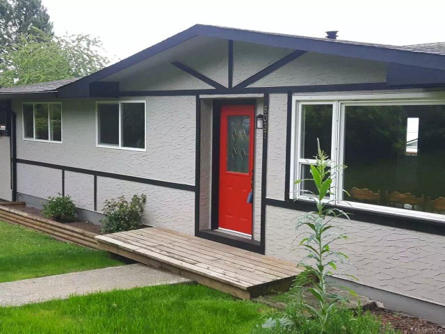 1 of 12 - 8037 Edmund St, Crofton, BC