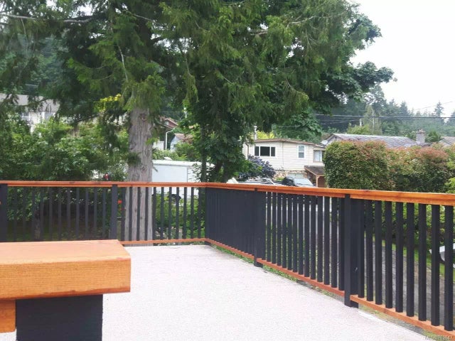 5 of 12 - 8037 Edmund St, Crofton, BC