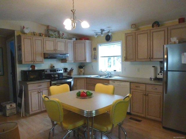 2 of 6 - 1401 Price Rd 7, Errington, BC