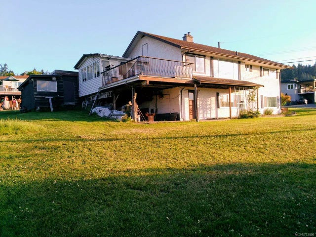 2 of 19 - 7995 Queen St, Crofton, BC