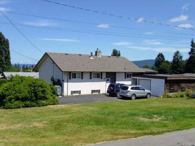 3 of 19 - 7995 Queen St, Crofton, BC