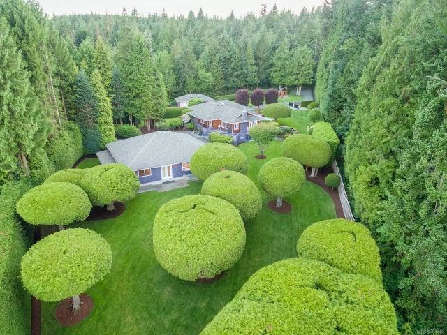 1 of 61 - 7833 Atlin Pl, Crofton, BC