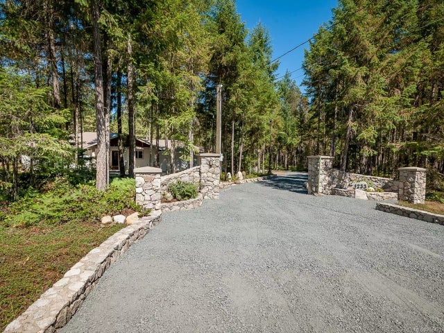 2 of 41 - 1233 Dobson Rd, Errington, BC