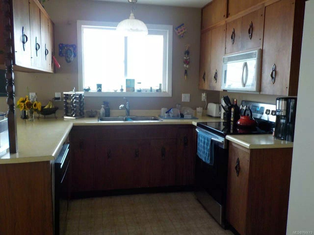 3 of 10 - 8052 Musgrave St, Crofton, BC