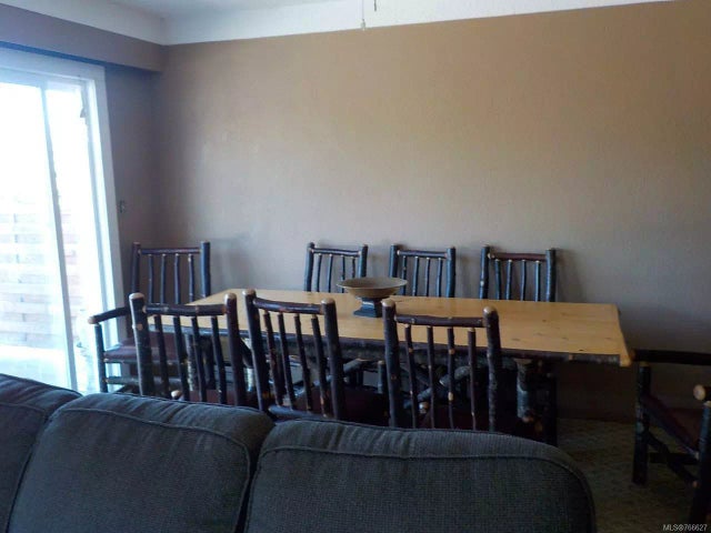 4 of 6 - 1555 Brook St, Crofton, BC