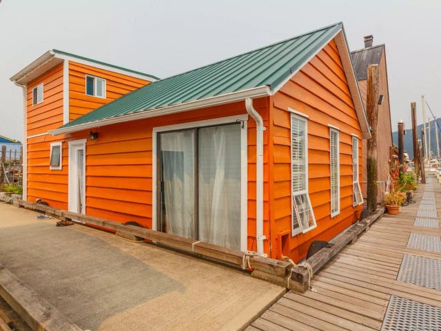 1 of 12 - 1745 Cowichan Bay Rd 44, Cowichan Bay, BC