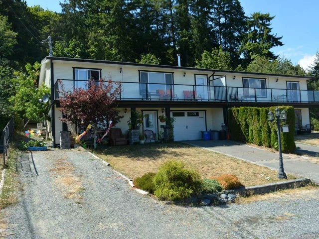 1 of 11 - 8058 Musgrave St, Crofton, BC