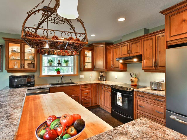 4 of 38 - 1588 Benzon Cres, Errington, BC