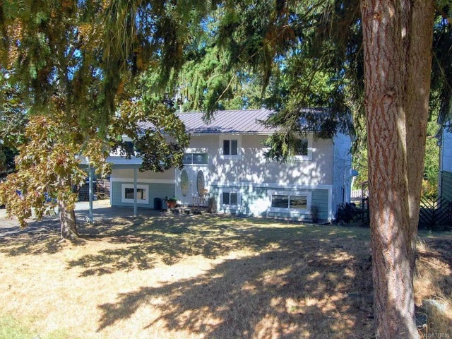 1 of 16 - 1711 Glen Rd, Cowichan Bay, BC