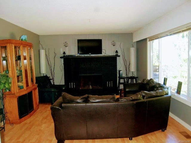 3 of 16 - 1711 Glen Rd, Cowichan Bay, BC