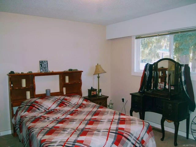 4 of 16 - 1711 Glen Rd, Cowichan Bay, BC