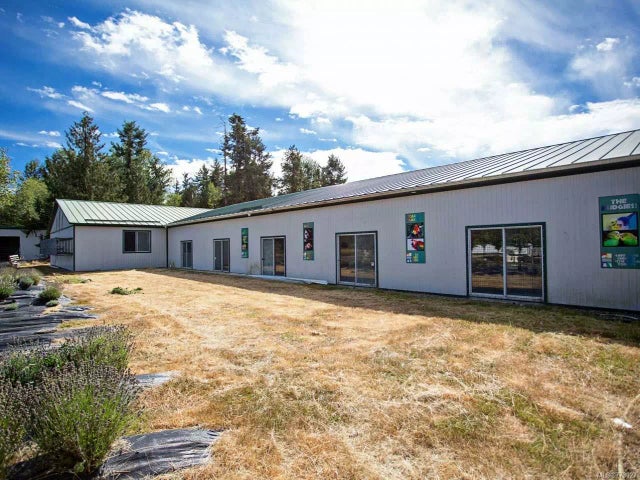 1 of 35 - 2116 Alberni Hwy, Coombs, BC