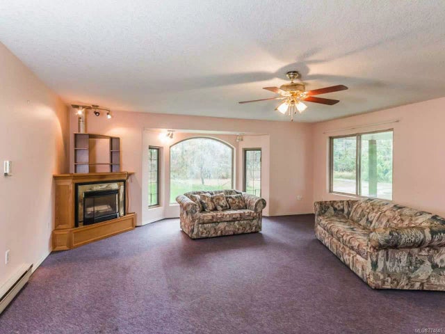 4 of 46 - 1533 Braddock Rd, Errington, BC