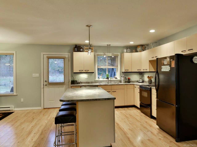 2 of 40 - 797 Middlegate Rd, Errington, BC