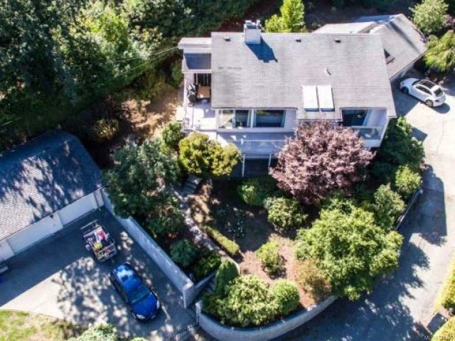 1 of 1 - 1560 Deighton Rd, Cowichan Bay, BC