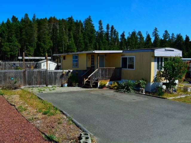 1 of 13 - 1730 Whibley Rd 33, Errington, BC