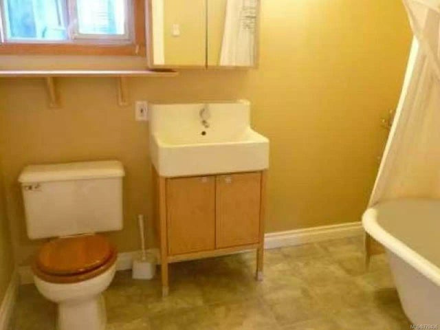 5 of 5 - 1094 Dobler Rd, Errington, BC