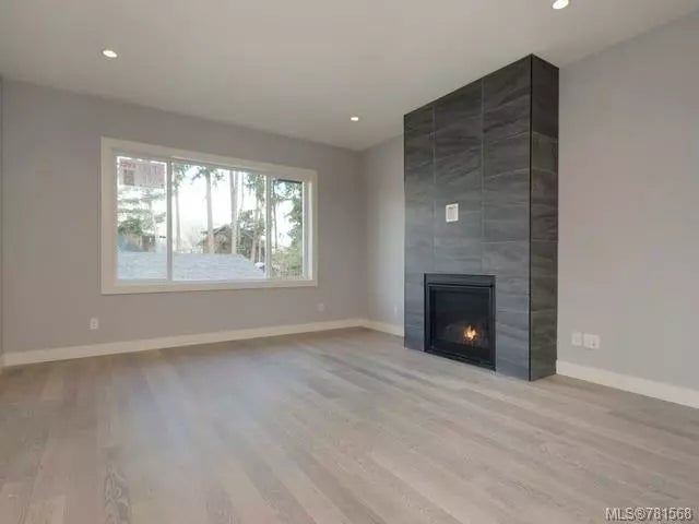 2 of 20 - 1805 Vee Rd, Cowichan Bay, BC