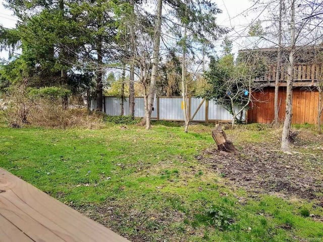 3 of 7 - 1360 Errington Rd, Errington, BC