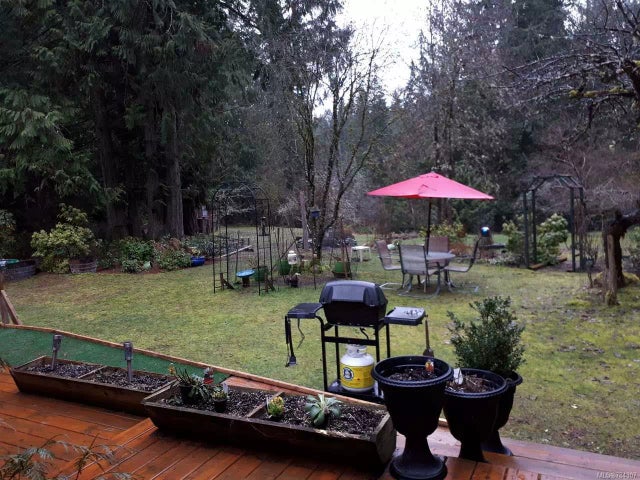 2 of 18 - 1904 Grafton Ave, Errington, BC