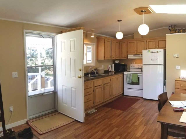 2 of 11 - 1654 Alberni Hwy 1, Coombs, BC