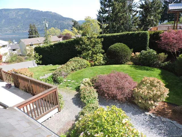 2 of 37 - 1758 Wilmot Rd, Cowichan Bay, BC