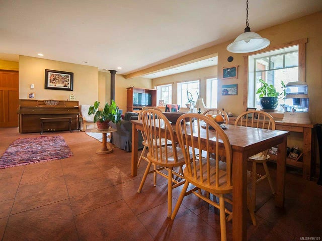 3 of 15 - 1789 Wilmot Rd, Cowichan Bay, BC