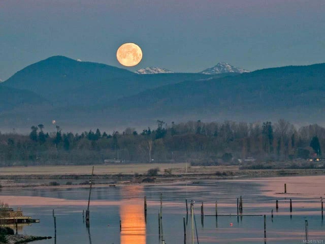 4 of 30 - 1715 Wilmot Rd 101, Cowichan Bay, BC