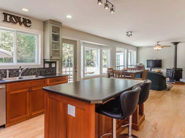 3 of 46 - 1925 Matterson Rd, Coombs, BC