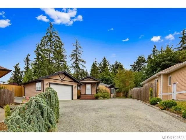 1 of 20 - 4610 Casalinda Pl, Cowichan Bay, BC