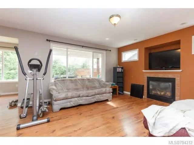 3 of 15 - 1914 Falcon Cres, Cowichan Bay, BC