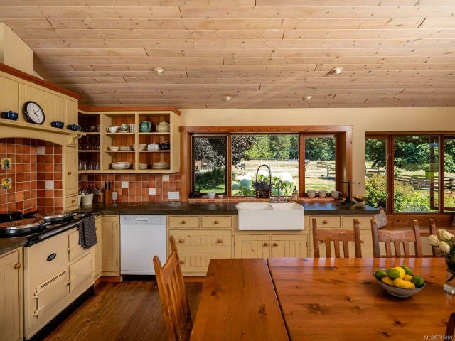 5 of 56 - 1661&1697 Errington Rd, Errington, BC