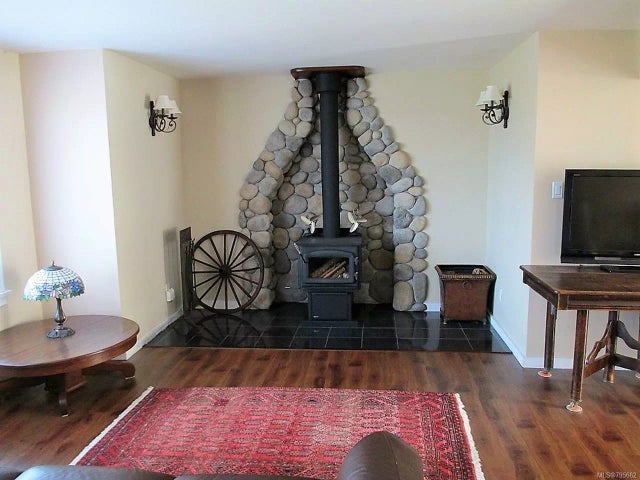 3 of 22 - 1220 Grafton Ave, Errington, BC