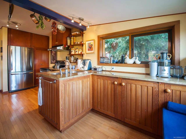 4 of 16 - 1770 Fenwick Rd, Cowichan Bay, BC