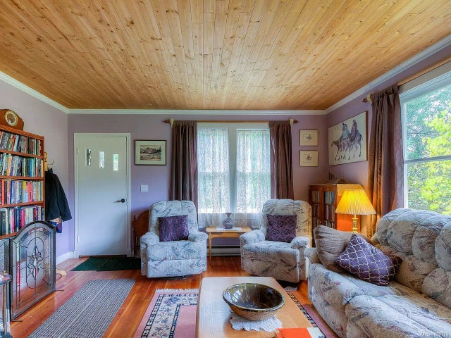 2 of 24 - 1042 Station Rd, Coombs, BC