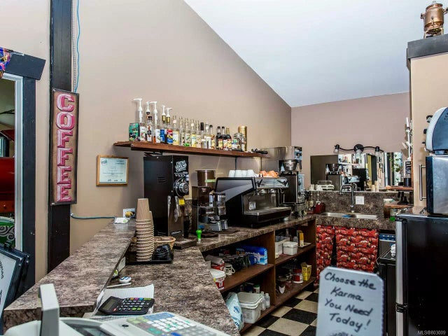 4 of 7 - 2458 Alberni Hwy A, Coombs, BC