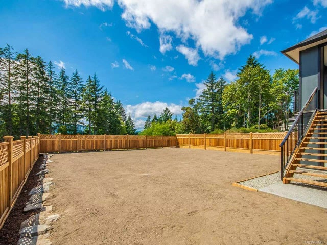 2 of 38 - 5813 Linley Valley Dr, Nanaimo, BC