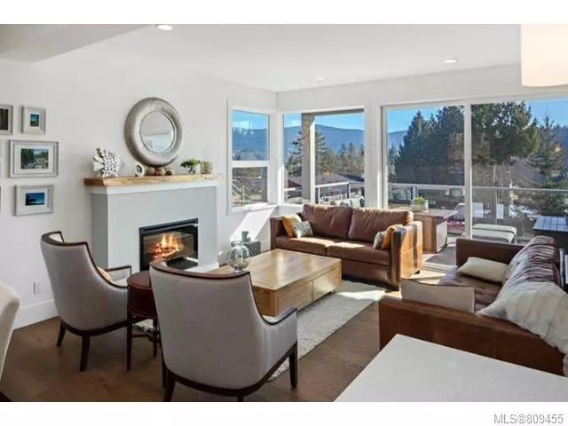 2 of 28 - 4574 Royal Island Terr, Cowichan Bay, BC