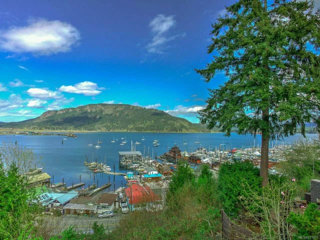 1 of 26 - 1784 Fenwick Rd, Cowichan Bay, BC