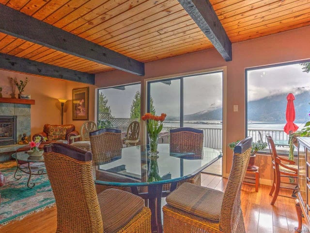 4 of 26 - 1784 Fenwick Rd, Cowichan Bay, BC