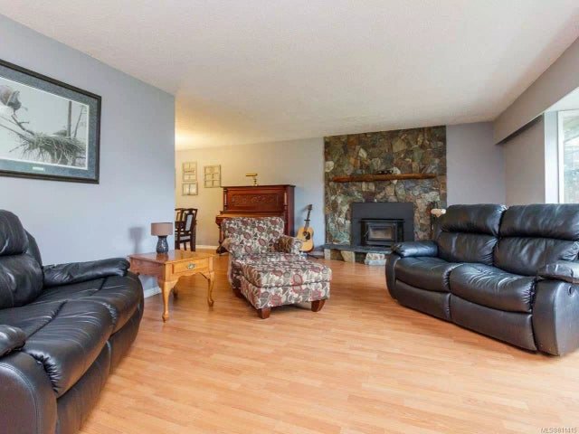 2 of 31 - 4635 Alder Glen Rd, Cowichan Bay, BC